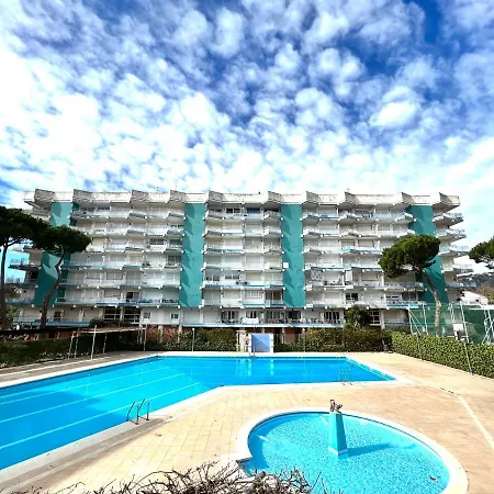 فندق Oriol Center *