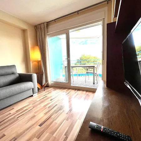 Oriol Center * بلاتجا ذارو